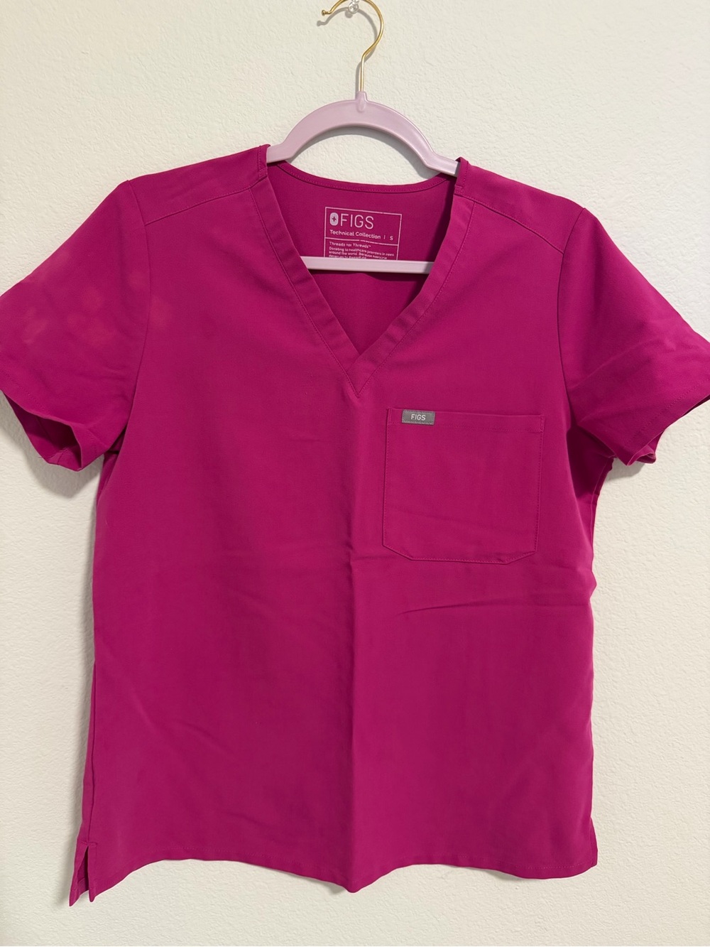 FIGS Women's Short Sleeve V-Neck Scrub Top in Magenta